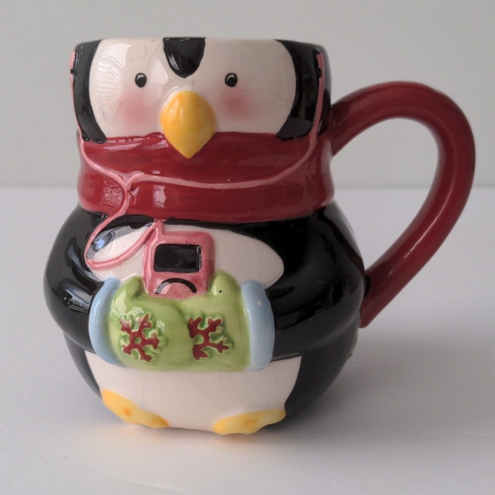 Holiday Penguin with IPod Coffee Mug Hot Beverage Christmas Winter Vintage